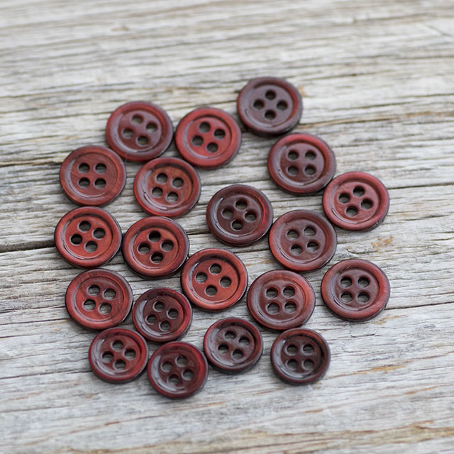 黒蝶貝ボタン　染色ボタン　シャツ用ボタン