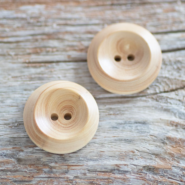 ツゲボタン 2穴 25mm ナチュラル 厚みのある木製ボタン
