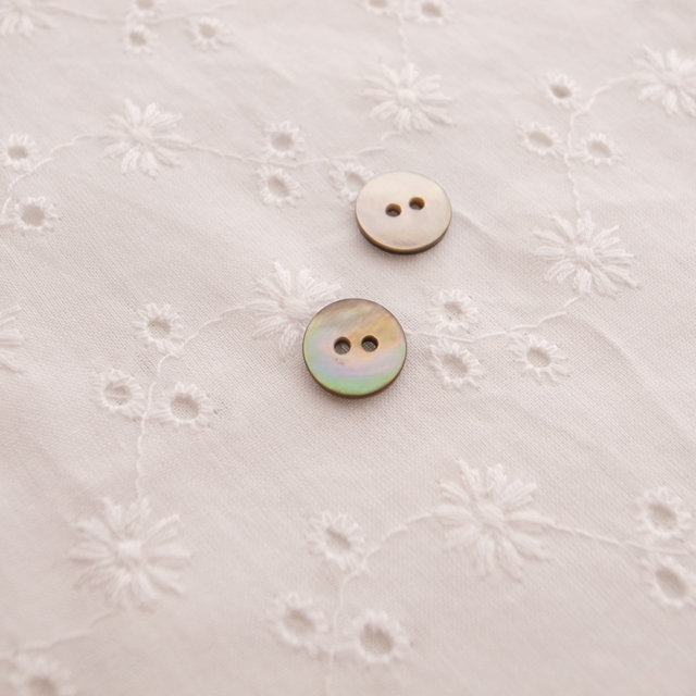 【丸型(定番)】茶蝶貝 貝ボタン#00150 2穴10mm