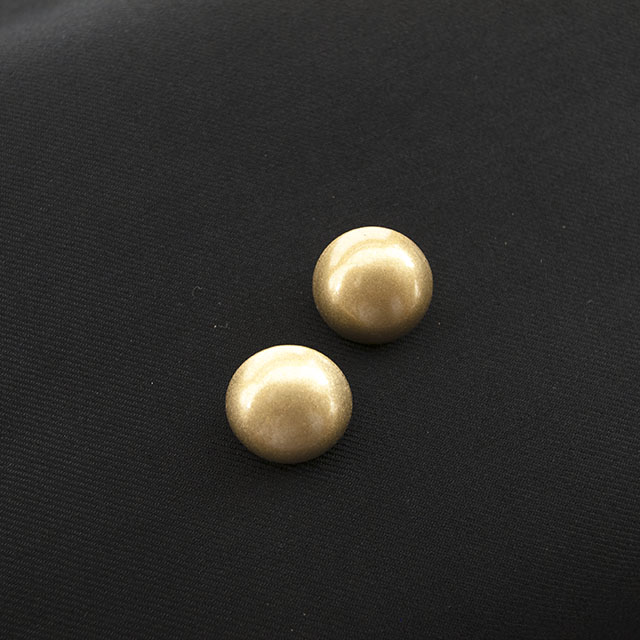 シンプルメタルボタン