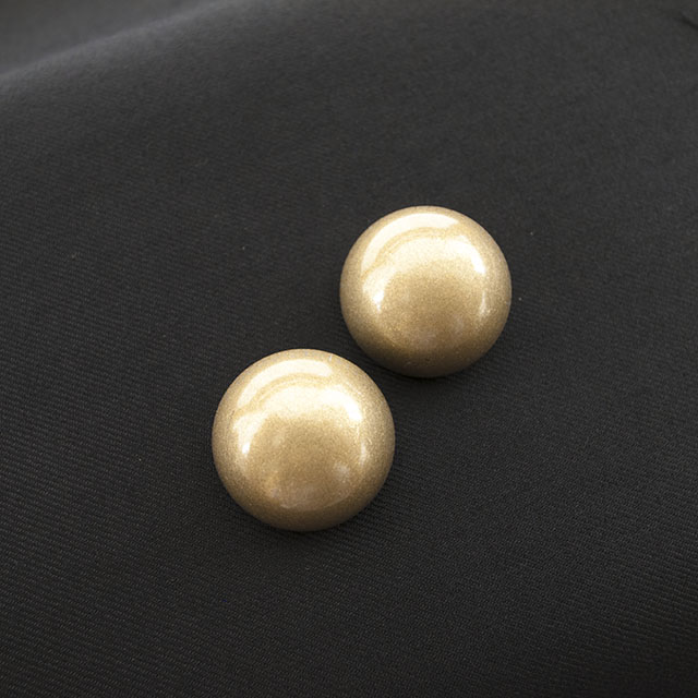 シンプルメタルボタン