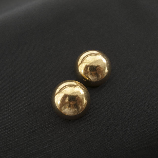 シンプルメタルボタン