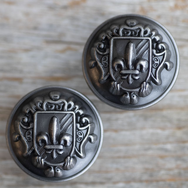 百合の紋章ボタン