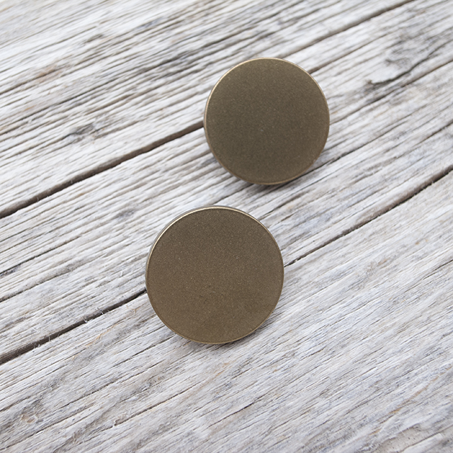 フラットメタルボタン