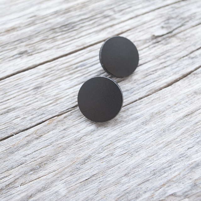 フラットメタルボタン