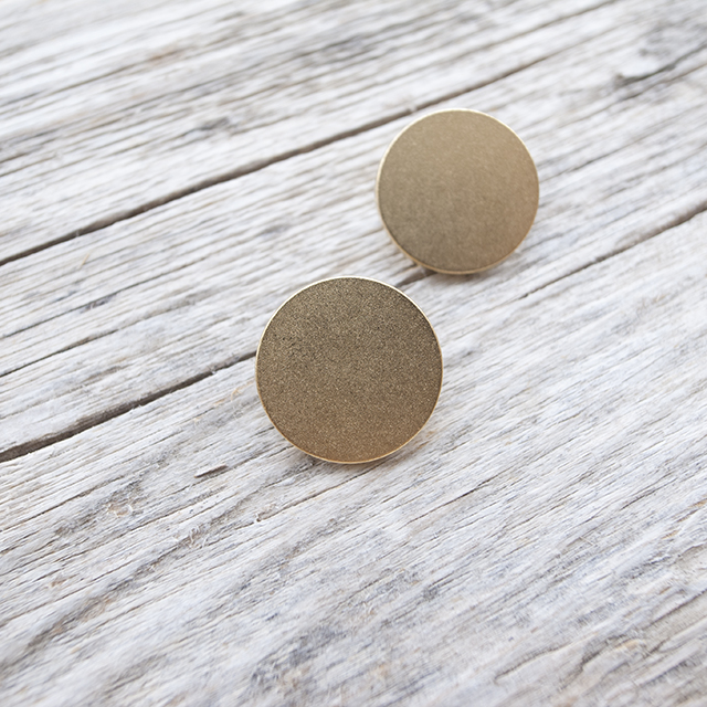 フラットメタルボタン