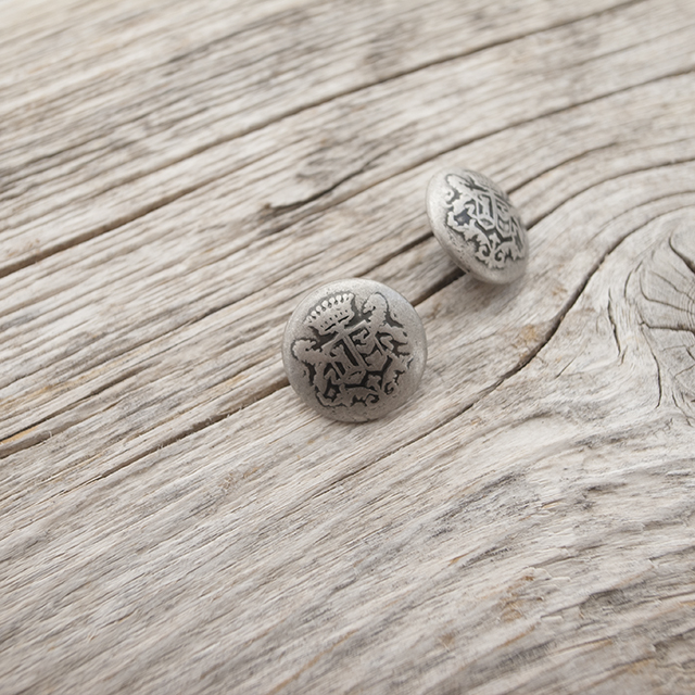 メタルエンブレムボタン