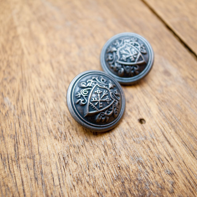 【丸型(エンブレムボタン)】真鍮ボタン#DM108 1穴２１mm　C/#ASM