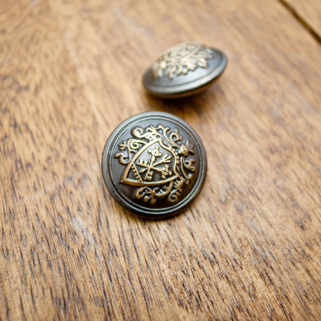 【丸型(エンブレムボタン)】真鍮ボタン#DM108 1穴２１mm　C/#GBM