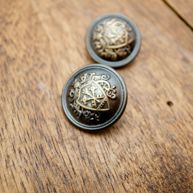 【丸型(エンブレムボタン)】真鍮ボタン#DM108 1穴２３mm　C/#GBM