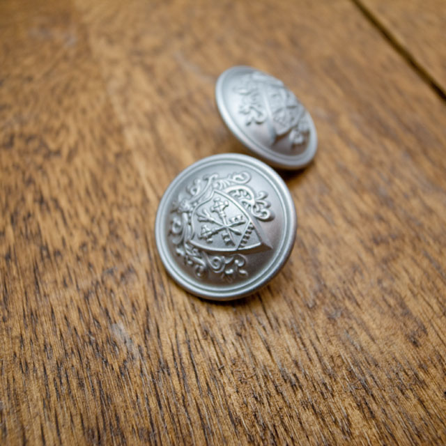 【丸型(エンブレムボタン)】真鍮ボタン#DM108 1穴２３mm　C/#SM