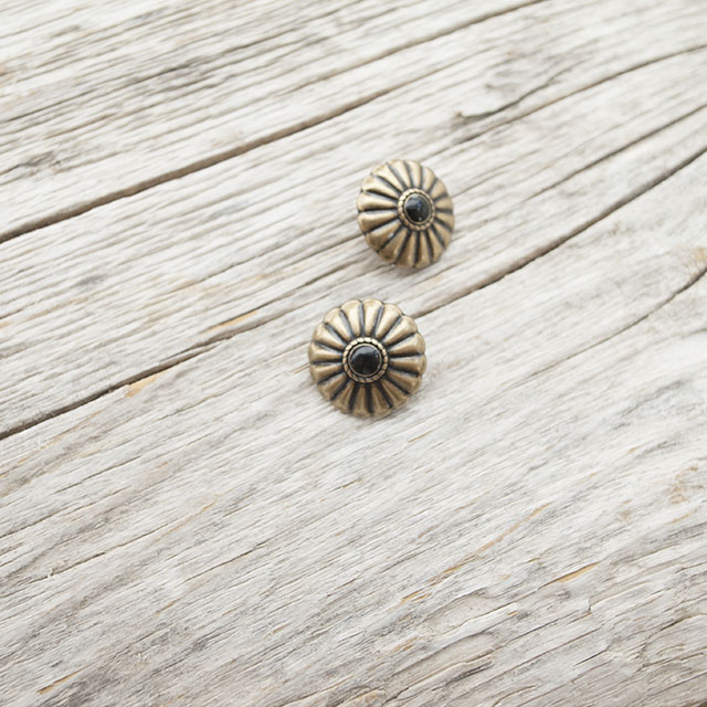 メタルボタン　コンチョ