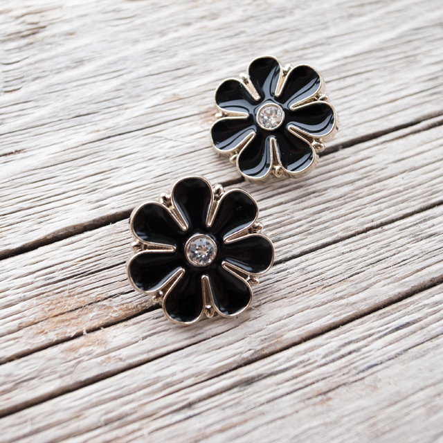 ビジューボタン