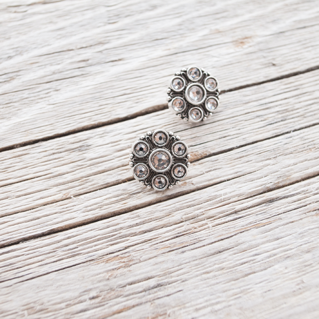 ビジューボタン