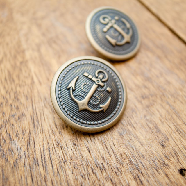 【丸型(マリンボタン/イカリボタン)】メタル（真鍮）ボタン#M503 1穴25mm C/#ＡＧ　アンティークゴールド