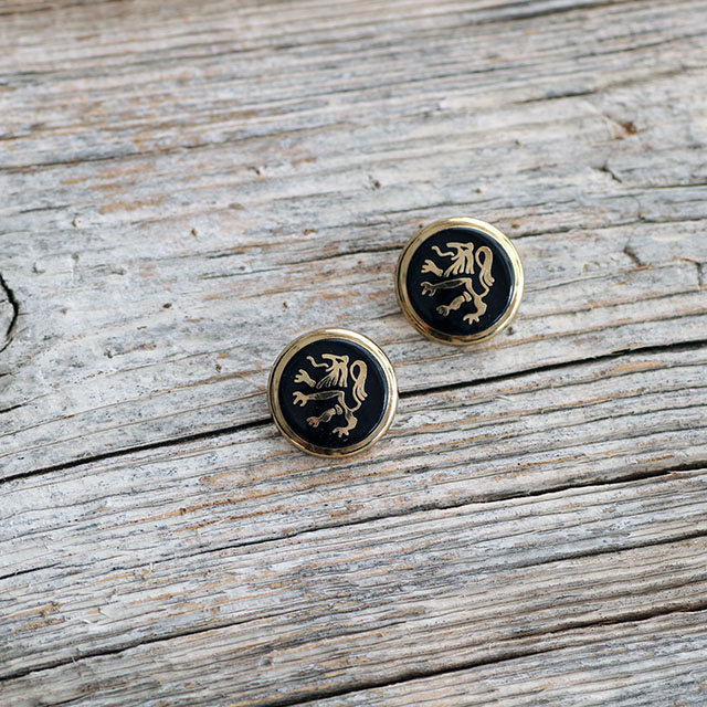 メタルエンブレムボタン