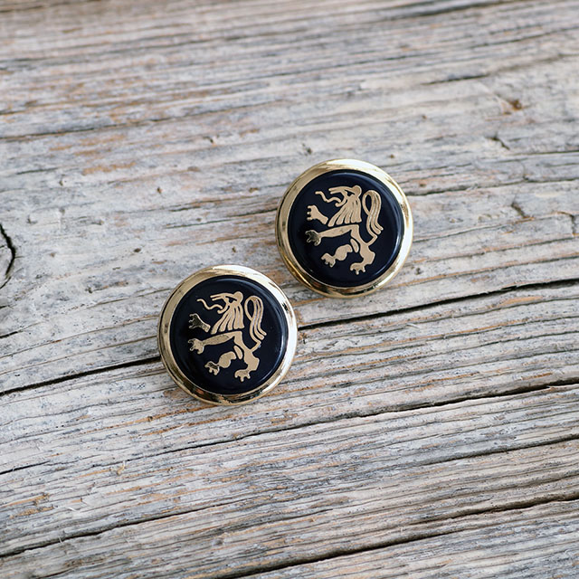 メタルエンブレムボタン