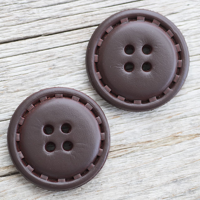 レザーボタン
