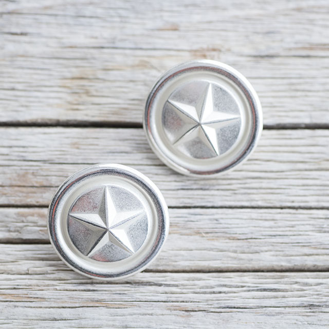 コンチョボタン