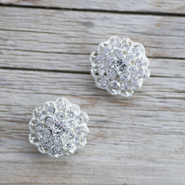 ビジューボタン