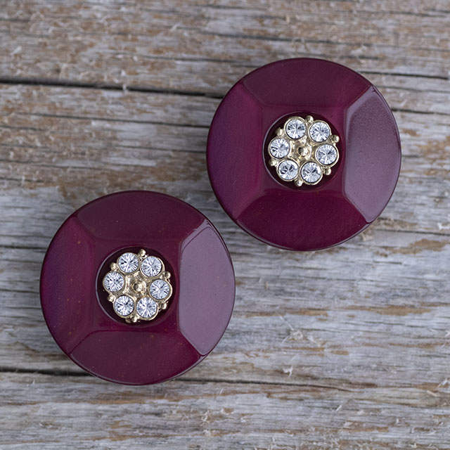 ビジューボタン