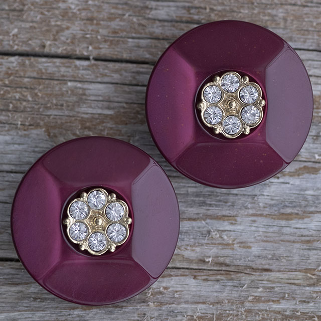 ビジューボタン