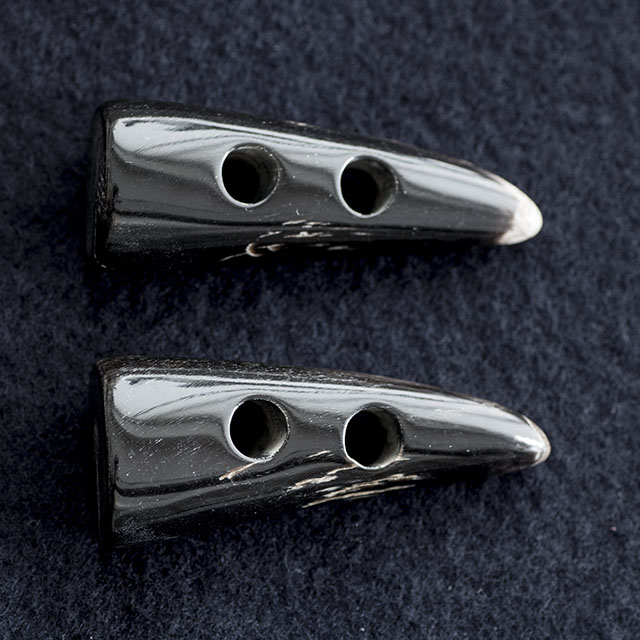 水牛トグルボタン