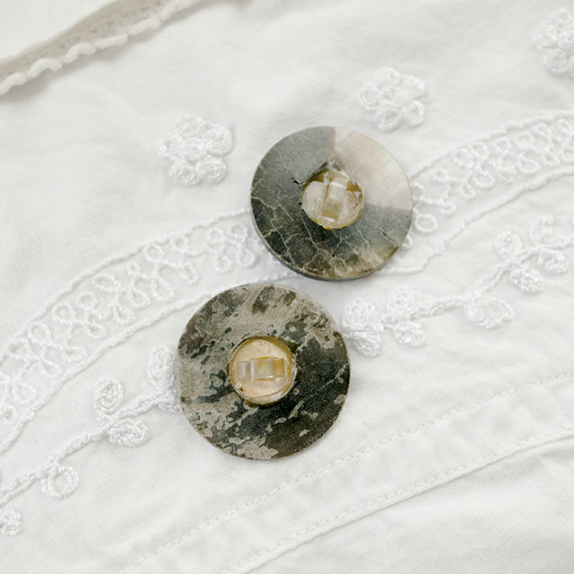 黒蝶ビンテージボタン