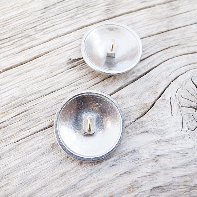 コンチョボタン