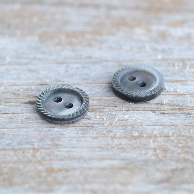 黒蝶貝 11.5mm|貝ボタン□タカシマ□