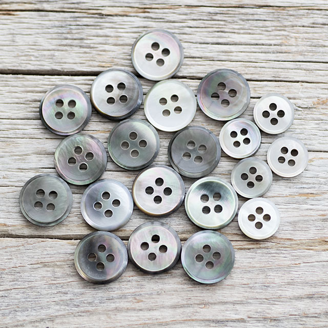 ジャケット用ボタン 白蝶貝20mm | 貝ボタン□タカシマ□