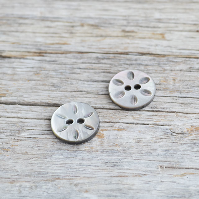 黒蝶貝 11.5mm|貝ボタン□タカシマ□