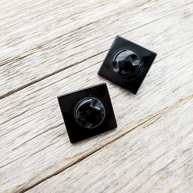 デザイン貝ボタン スタッズ 黒蝶貝25mm | 貝ボタン□タカシマ□