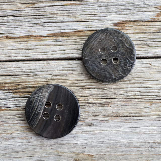 タヒチアン　黒蝶貝　14枚 楽天市場】黒蝶貝 1cm ～ 8cm MOPブラックパール シェル