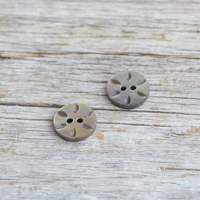 茶蝶貝 10mm|貝ボタン□タカシマ□