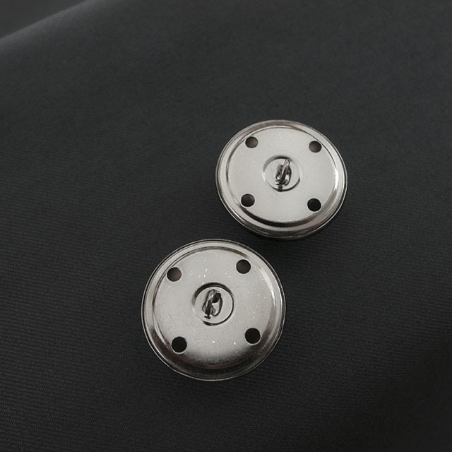 シンプルメタルボタン