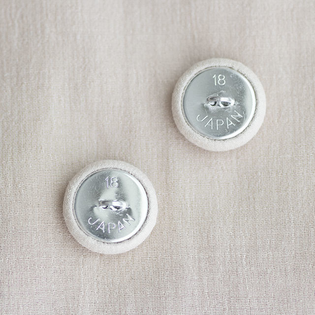 平くるみボタン