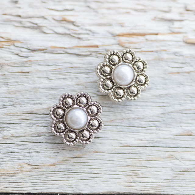 【ビジューボタン（装飾ボタン）】パール×メタルボタン 1穴 ＃BT206  15mm C/#UG ゴールド