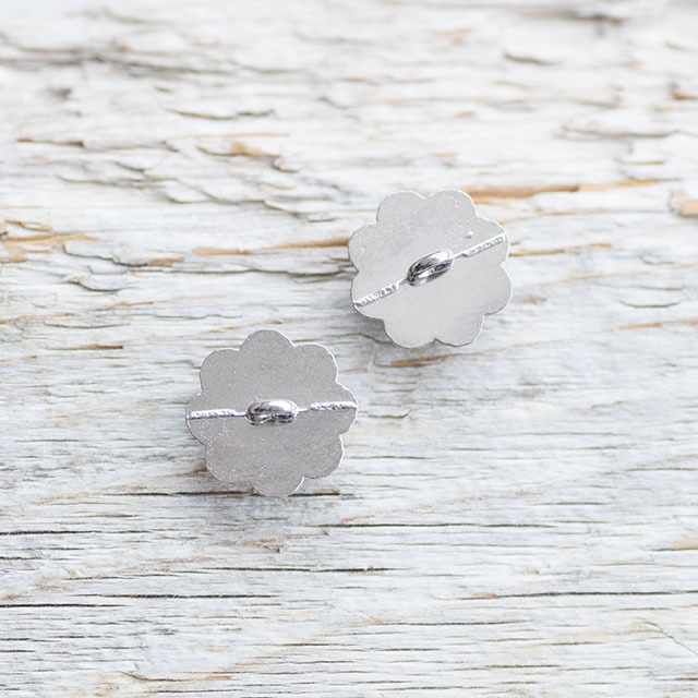 ビジューボタン