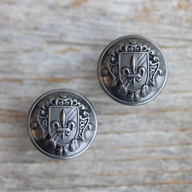 百合の紋章ボタン 18mm |メタルボタンの卸通販 《タカシマ》