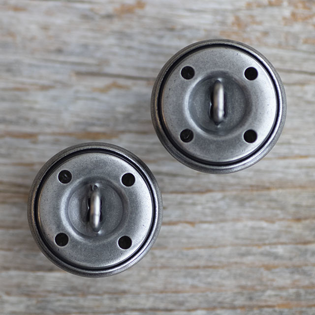 百合の紋章ボタン