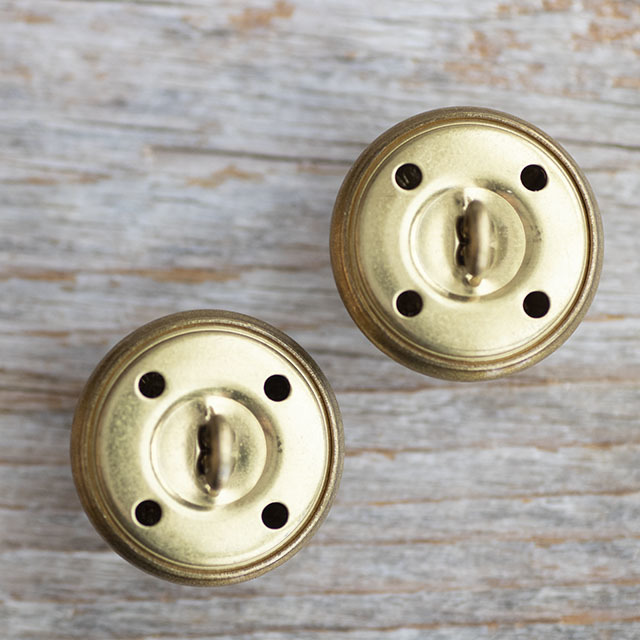 アンティーク鉄製 装飾紋章 入り146g a41ac6185433dc818d027ced6e9669