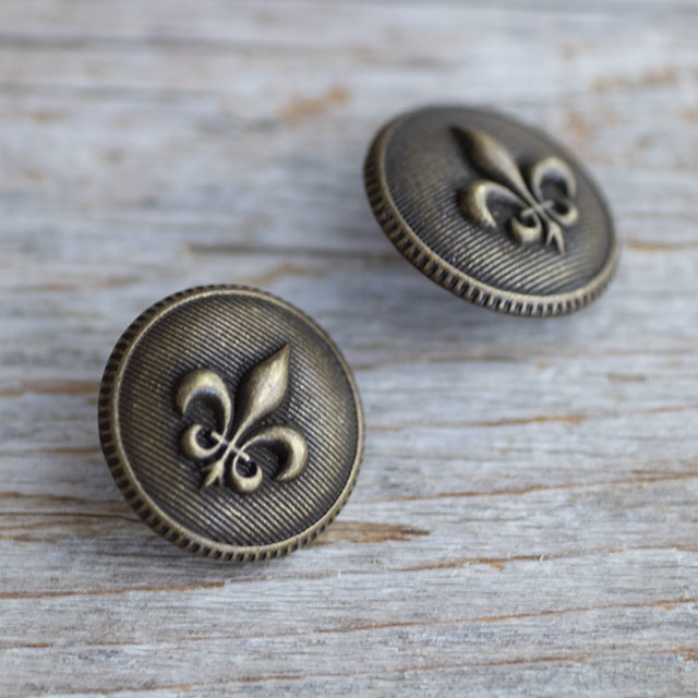 ユリの紋章ボタン