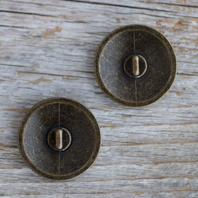 ユリの紋章ボタン