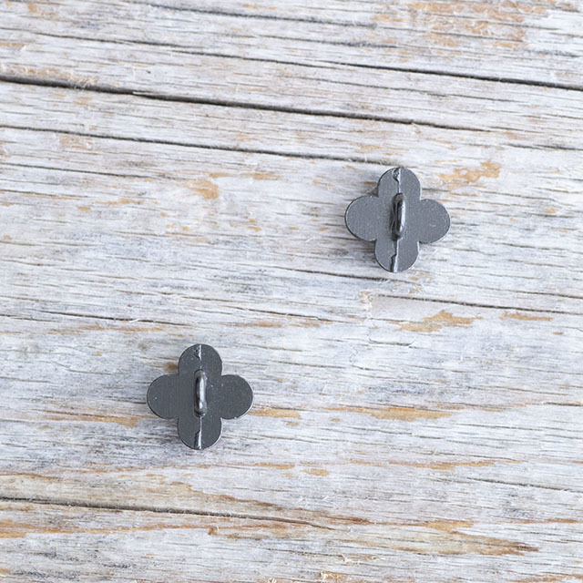 お花のメタルボタン 9mm |メタルボタンの卸通販 《タカシマ》