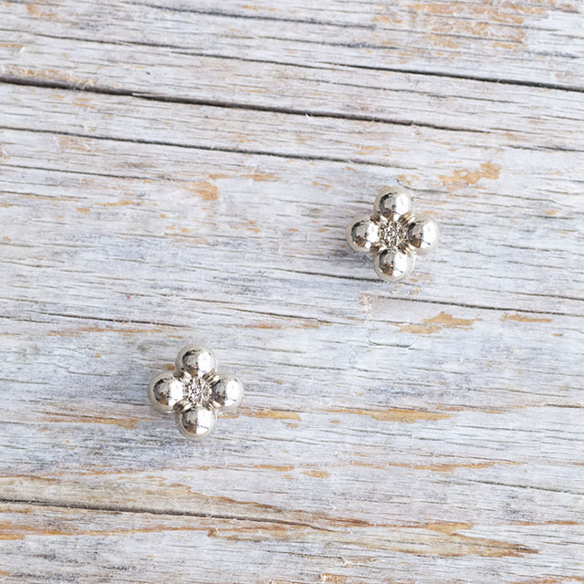 お花のメタルボタン 8mm |メタルボタンの卸通販 《タカシマ》