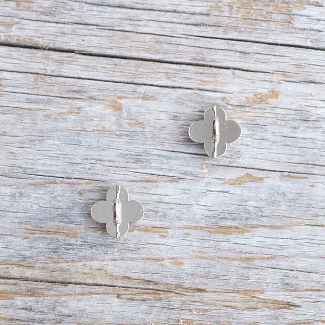 お花のメタルボタン 8mm |メタルボタンの卸通販 《タカシマ》