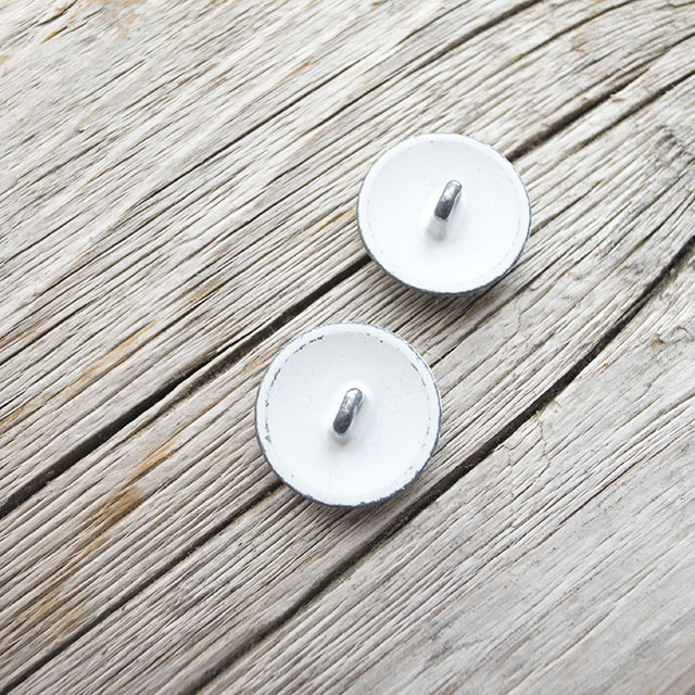 メタルボタン　コンチョ