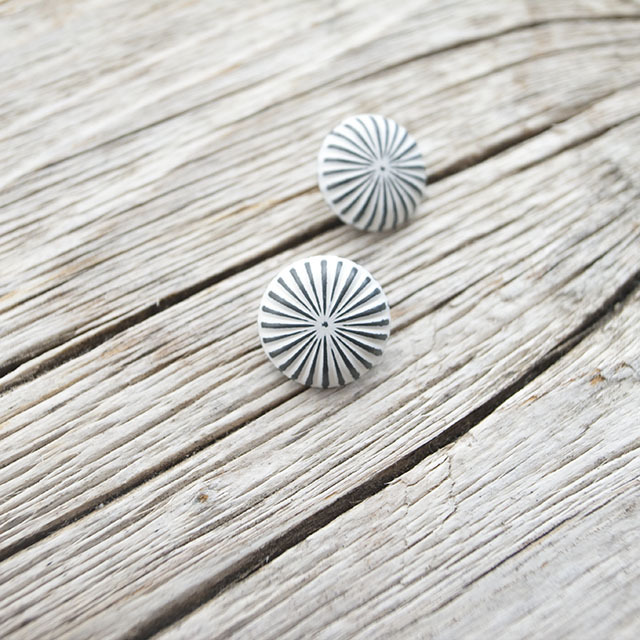 メタルボタン　コンチョ