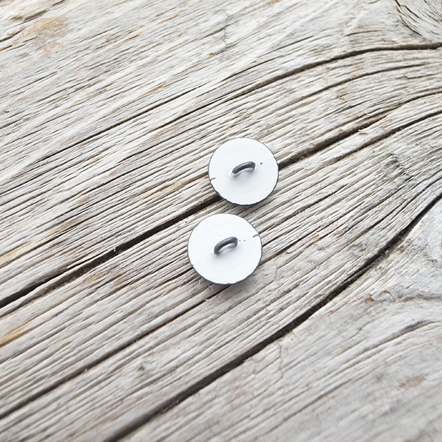 メタルボタン　コンチョ